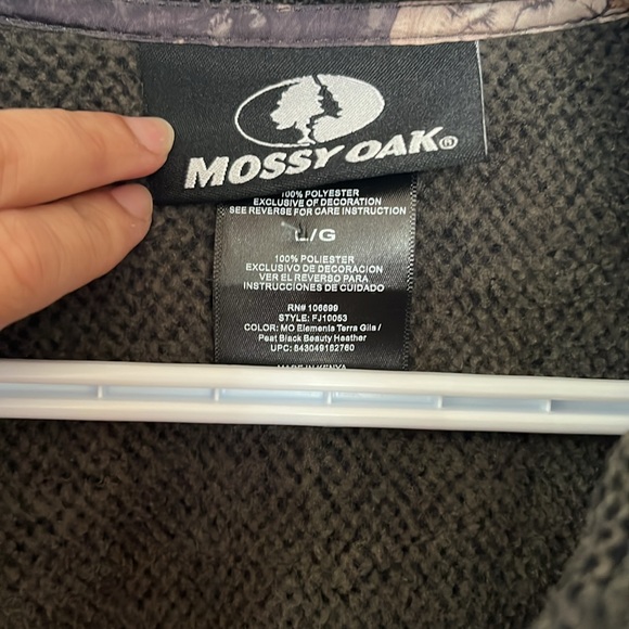 Mossy Oak Half Zip Pullover Sweater - Picture 3 of 6